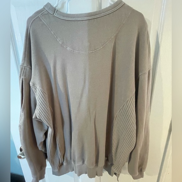 Aerie Tres Chic Keyhole Sweatshirt NWOT - Picture 8 of 15